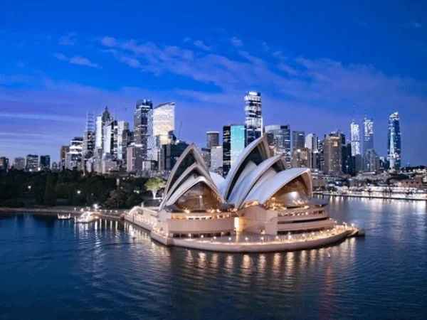 Melbourne Sydney Self drive Road Trip 9N